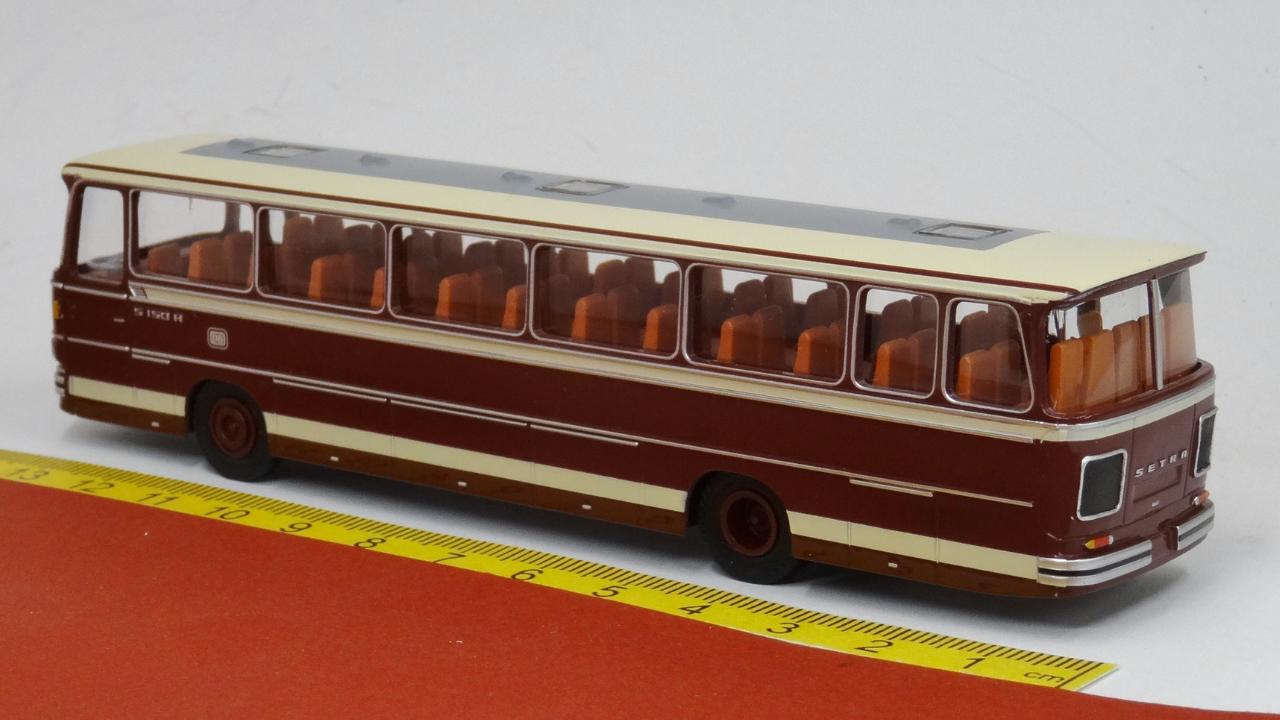 Setra S 150 Reisebus: DB Deutsche Bundesbahn rot - VK-Modelle 30521