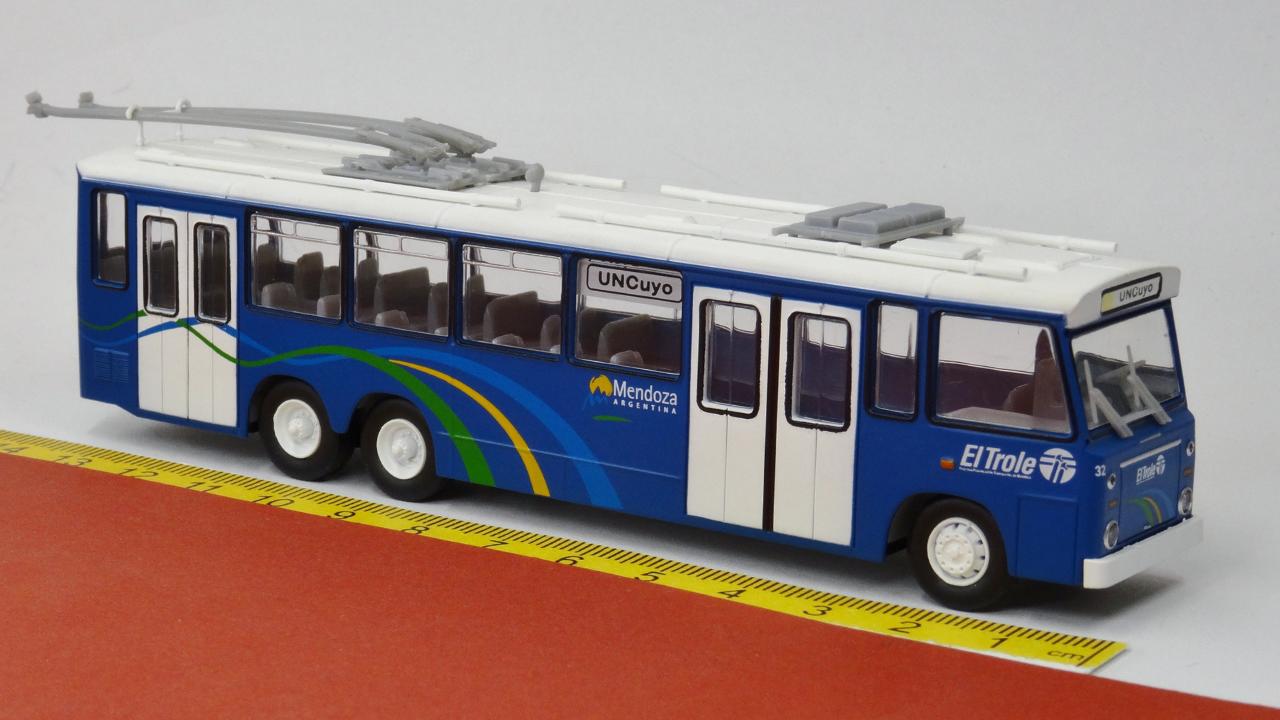 Modellino Filobus TS3 Mendoza Blu Scala 1:87 &ndash; VK Modelle 40132 &ndash; Fatto In Germania