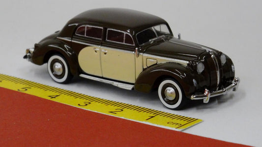 Opel Admiral zweifarbig braun beige - Brekina 20458