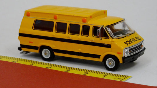 Dodge B200 Schoolbus - Brekina 18310