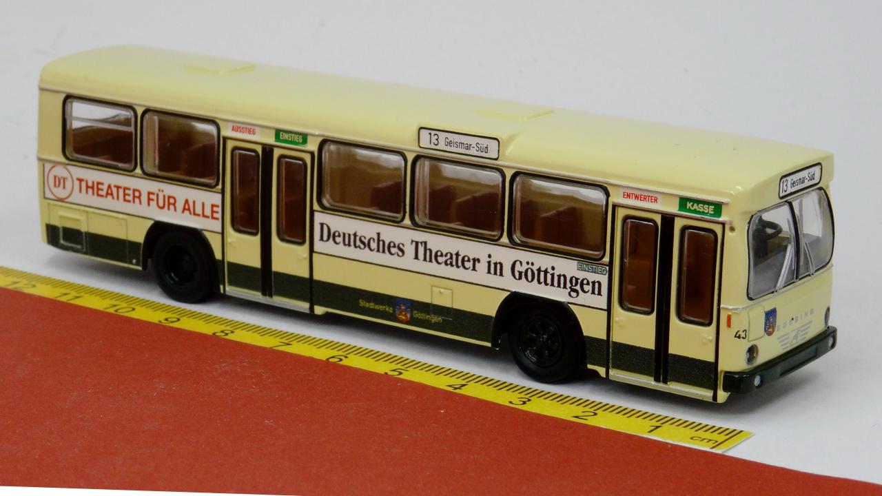 Büssing BS 110 V Göttingen - Theater - Brekina 59159