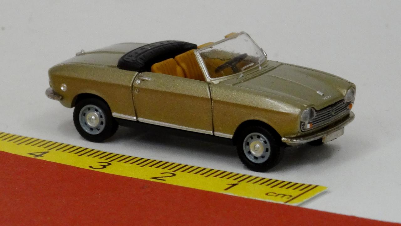 Peugeot 204 Cabrio gold - Brekina 29177