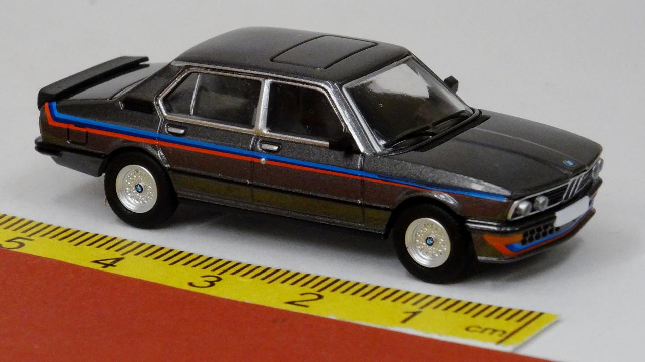 BMW 535i (E12) 1980 dunkelgrau Dekor - PCX87 871607