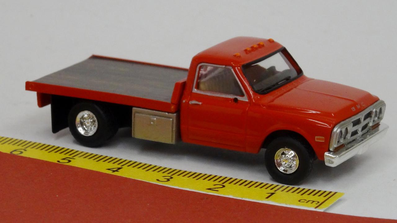 GMC Sierra Grande platform truck rot - Brekina 19670