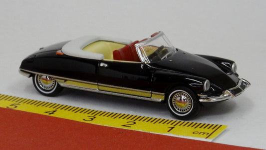 Citroen DS offenes Cabrio Chabron schwarz - Brekina 14225