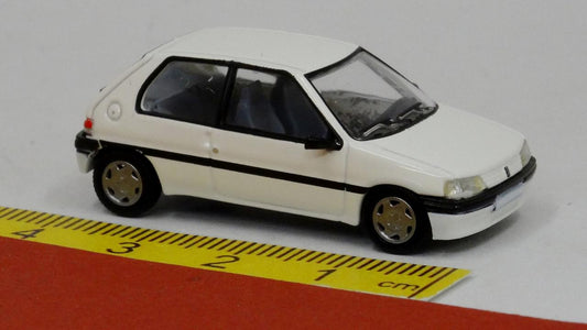 Peugeot 106 1991 weiß - PCX87 871244