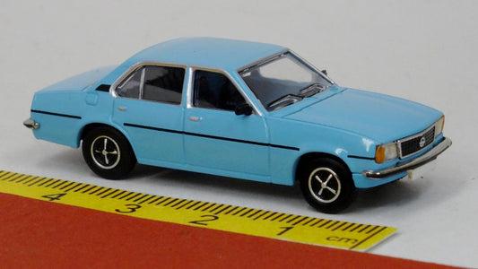 Opel Ascona B (1975) hellblau - PCX87 870812