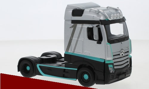 Mercedes Actros Gigaspace Custom silber - 1:43 - BBurago 18-32202