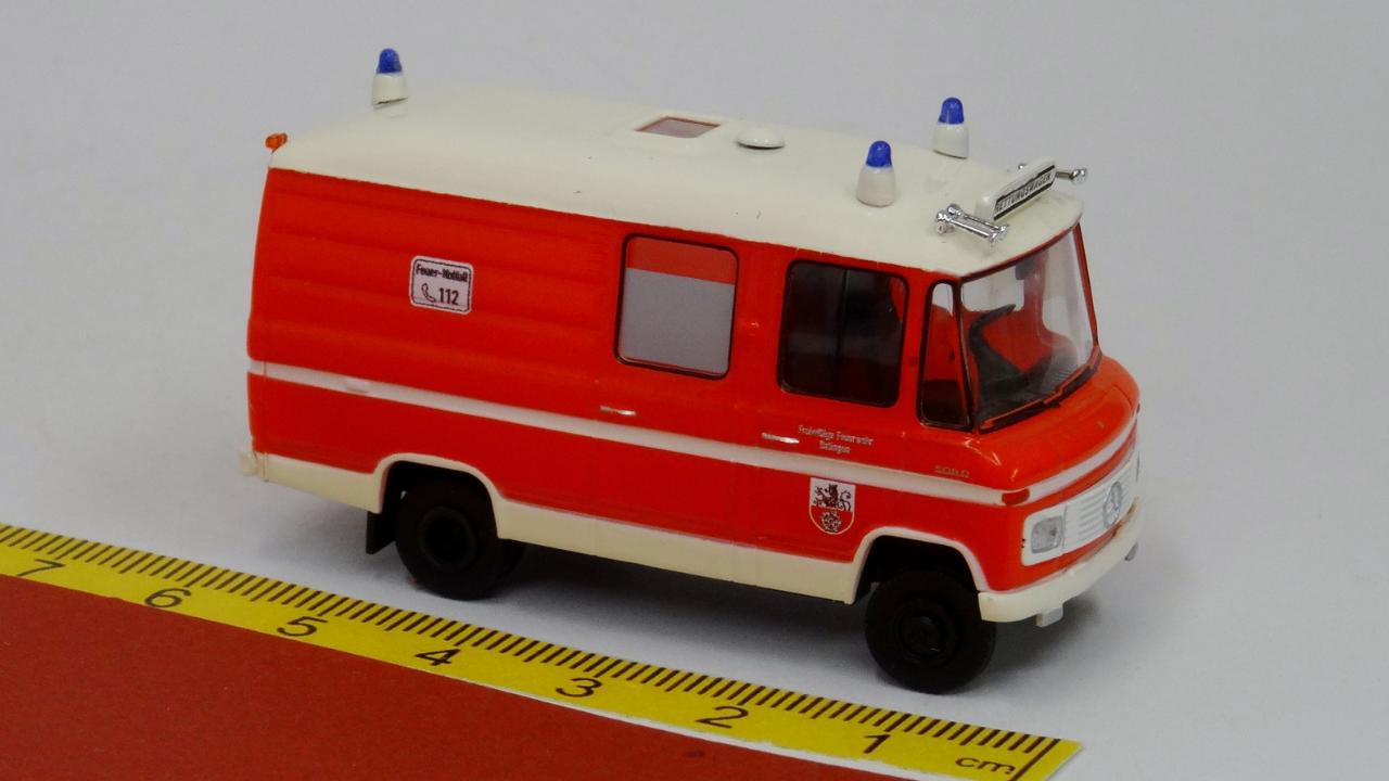 Mercedes L 508 RTW Ratingen - Brekina 36930