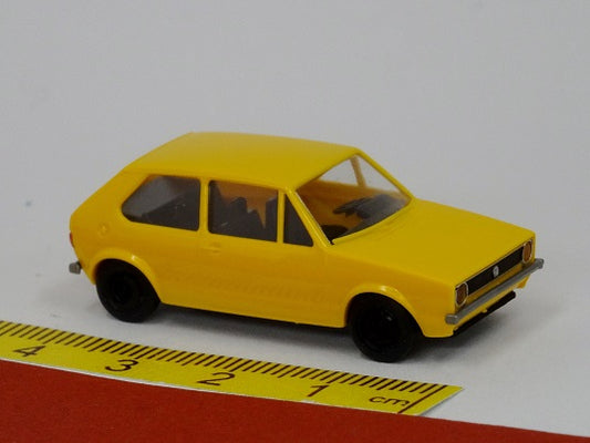 VW Golf I signalgelb gelb Economy - Brekina 25538