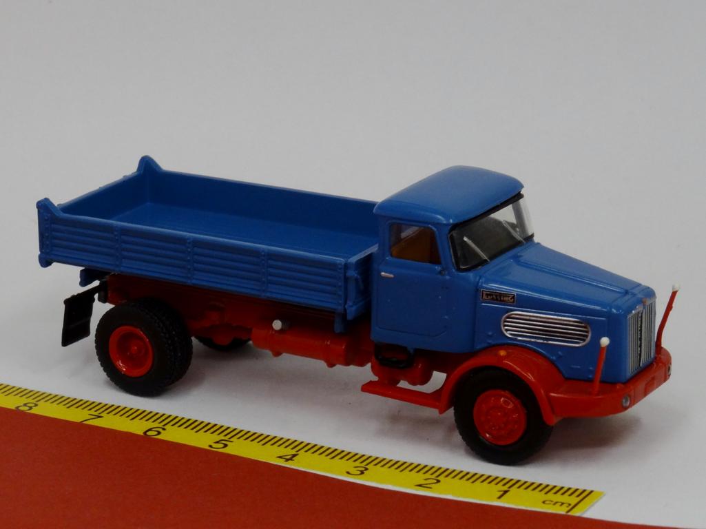 Büssing Commodore SAK Meiller Kipper blau rot - Brekina 79250