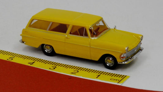 Opel P2 Caravan Kombi1960 gelb - Brekina 20136