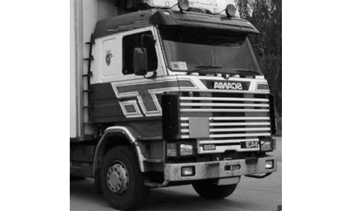 Scania 143 Topline Zugmaschine grün rot Bilspedition 1:18 - MCG 18239