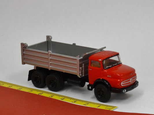 Mercedes LAK 2624 Kipper rot silber - Brekina 81153
