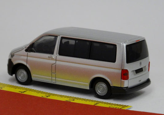 Volkswagen VW T6.1 Facelift KR Bus: Reflexsilber - Rietze 11682