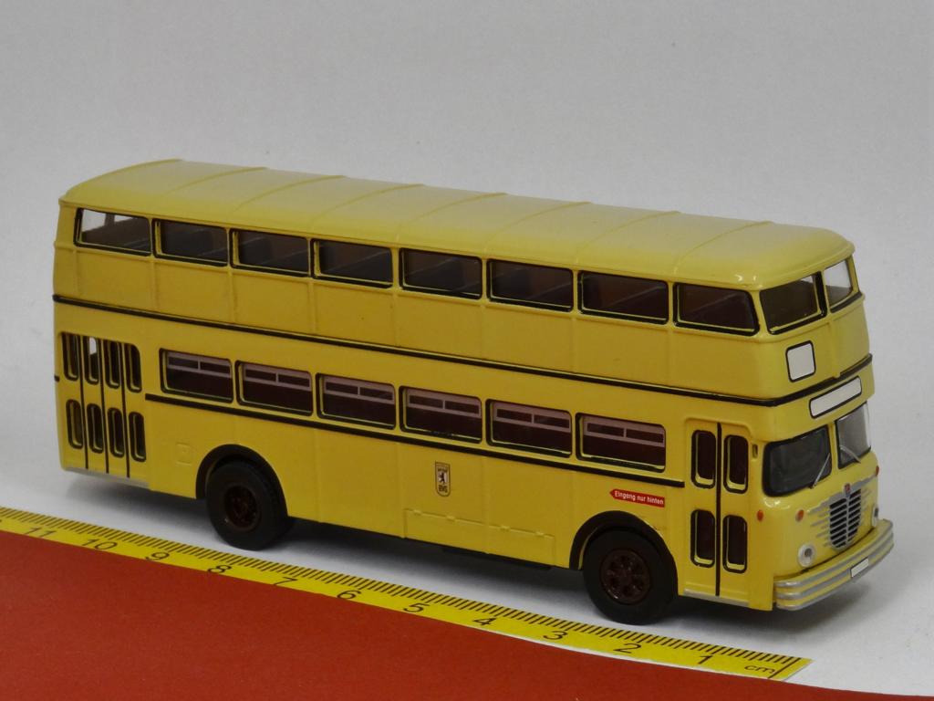 Büssing D2U Doppeldecker: BVG Berlin - ohne Werbung - Brekina 61250