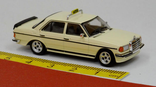 Mercedes W123 AMG (1980) Taxi - PCX87 871563