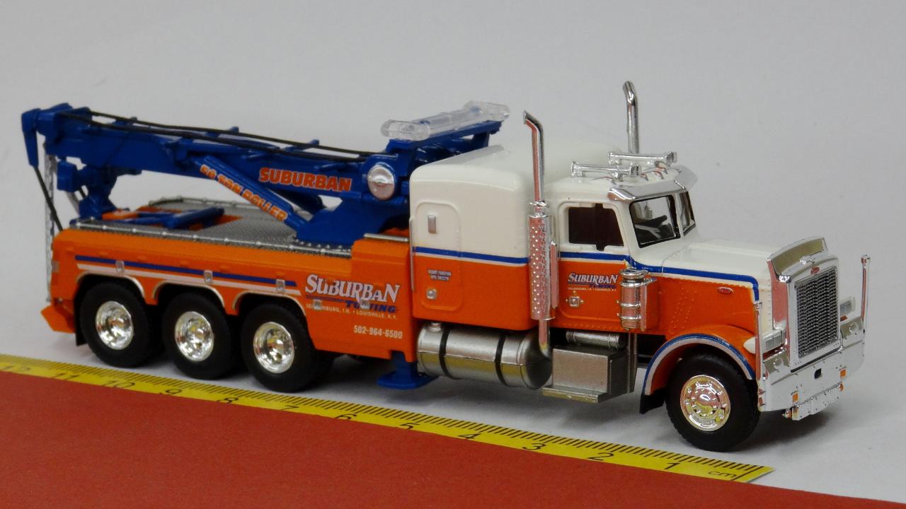 Peterbilt 359 Wrecker Abschlepper Suburban - Brekina 86277