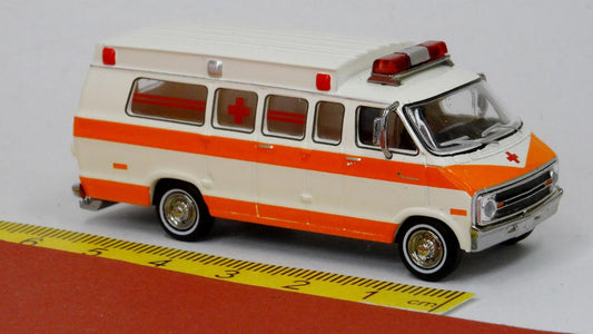 Dodge Ambulance Rotes Kreuz - Brekina 18300