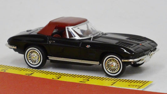 Chevrolet Corvette C2 Cabrio schwarz geschlossen - Brekina 18025