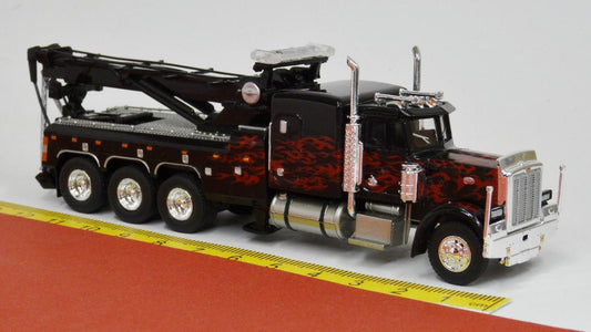 Peterbilt 359 Abschlepper schwarz Flames - Brekina 86278
