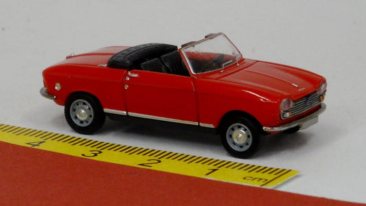 Peugeot 204 Cabrio rot - Brekina 29175