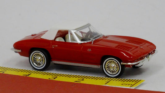 Chevrolet Corvette C2 Cabrio rot geschlossen - Brekina 18026