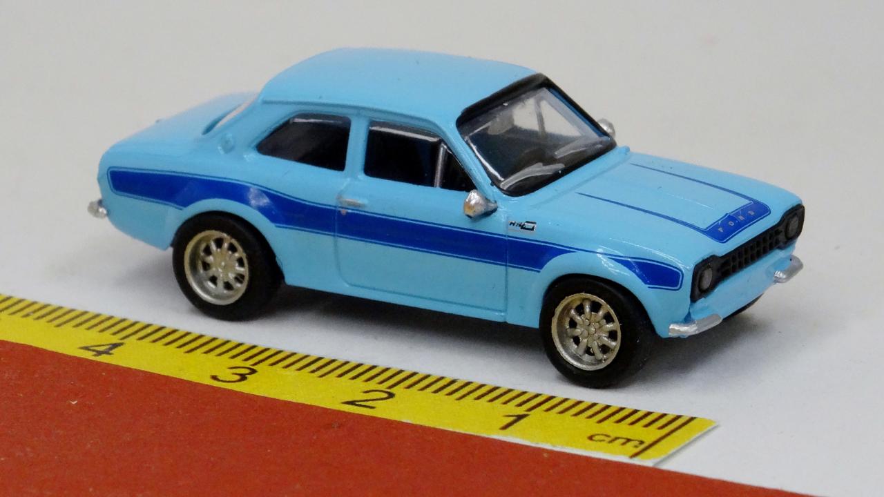 Ford Escort RS 1800 Mk1 blau blau - Brekina 19071