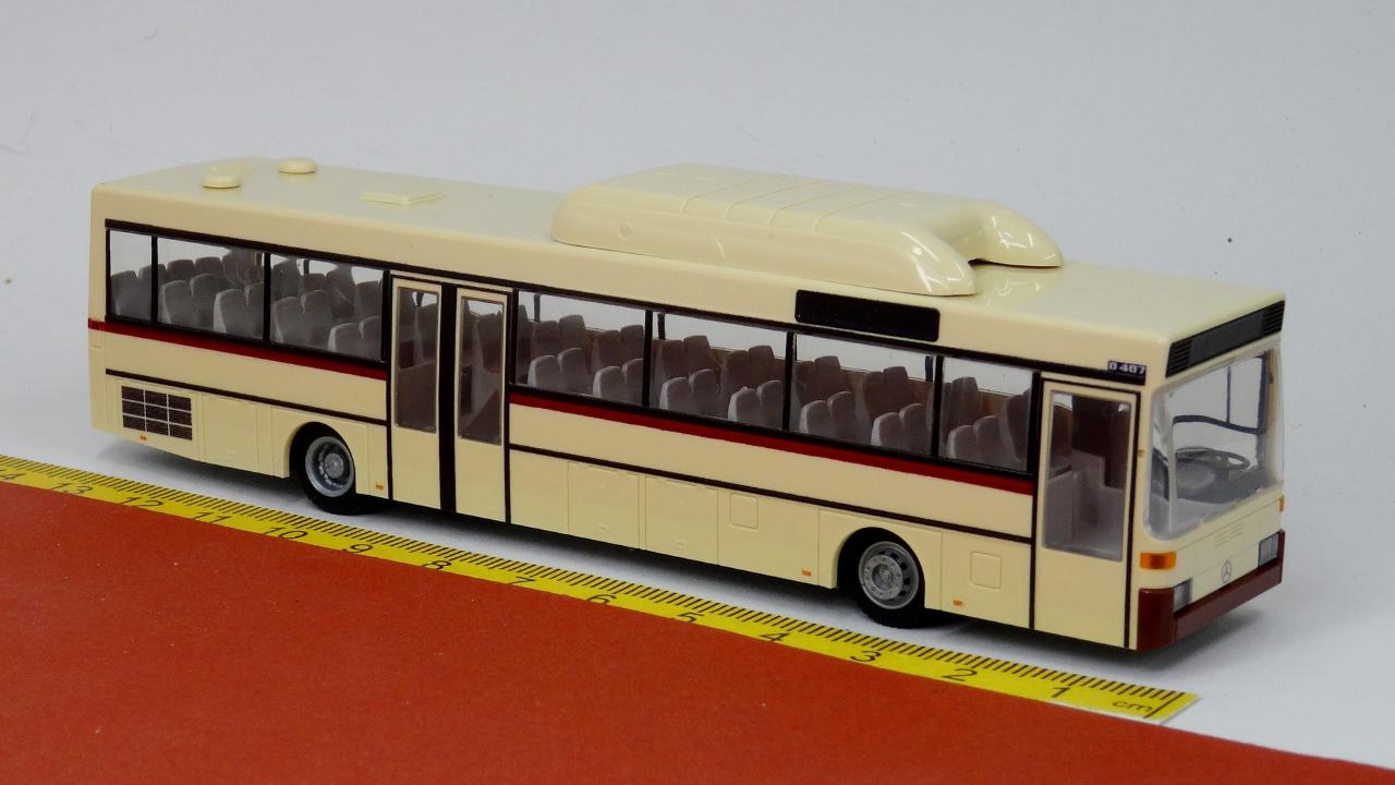 Mercedes O 407 CNG - Edizione Vino Blanco No. 3 - Rietze Sondermodell