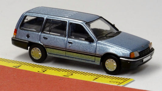 Opel Kadett E Caravan 1989 - blau - PCX87 871459