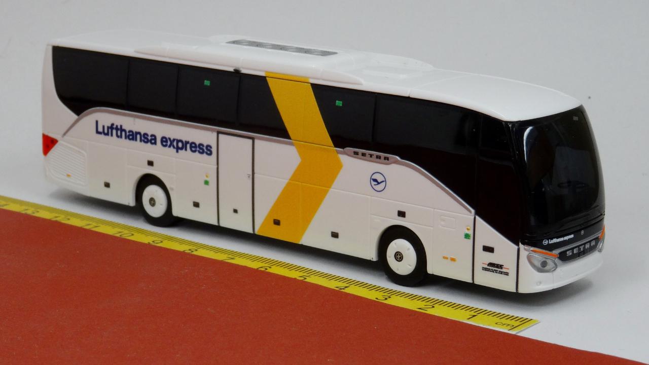 Setra S 515 HD Lufthansa express Arzt Reisen - Rietze 77942