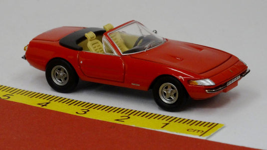 Ferrari 365 GTS rot - Brekina 22940