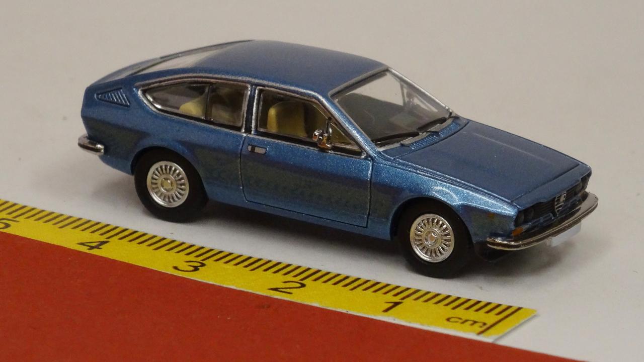 Alfa Romeo Alfetta GT 1974 metallic blau - PCX87 870427