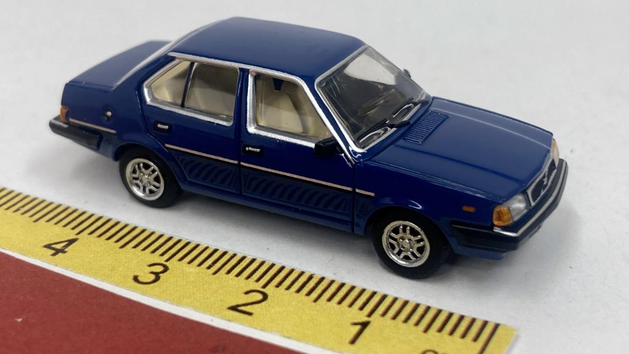 Volvo 340 GL (1982) dunkelblau - PCX87 870822