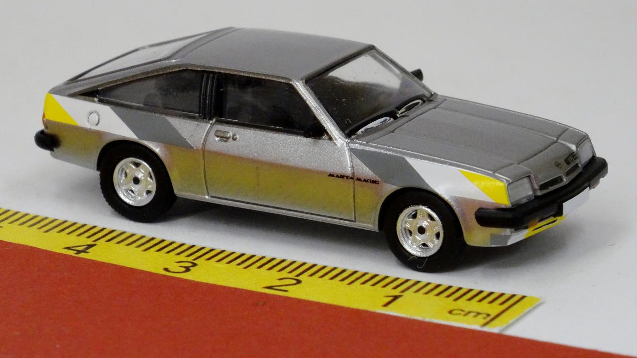 Opel Manta B CC (1980) Magic silber Dekor - PCX87 871574