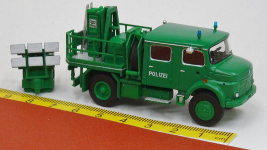 Mercedes L 911 Lichtmastwagen Polizei - Brekina 47190
