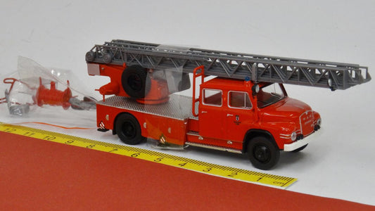MAN 520H DLK 30 Feuerwehr Berlin - Brekina 45163