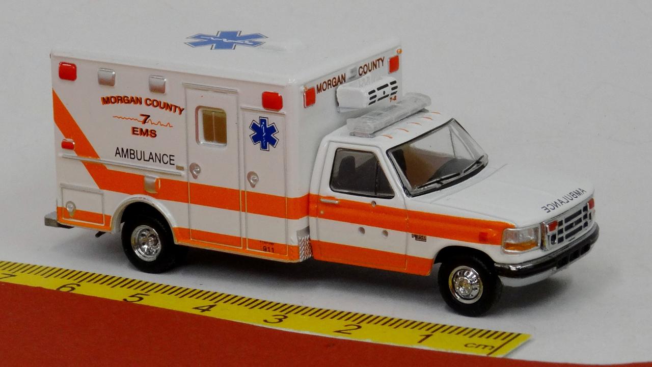 Ford F-350 Horton Ambulance Morgan County weiß orange - PCX87 870363