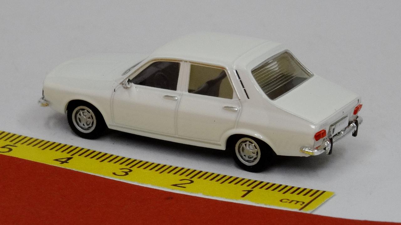 Renault 12 weiß - Brekina 14521