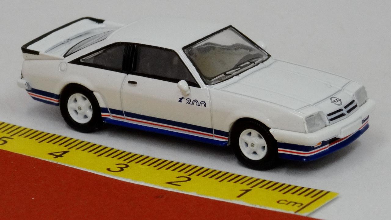 Opel Manta B i200 1984 weiss - PCX87 870643