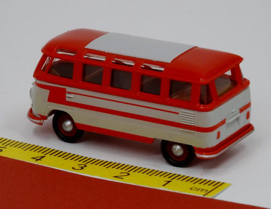 Volkswagen T1b Samba Bus rot weiß - Brekina 31843