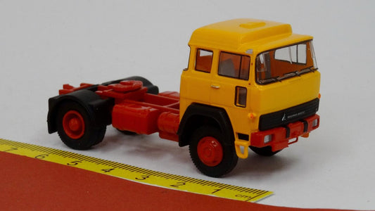 Magirus 310 D Sattelzugmaschine gelb - Brekina 83279