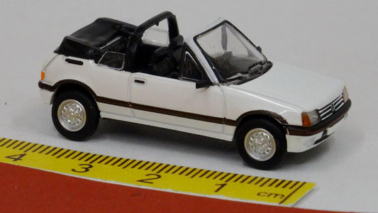 Peugeot 205 Cabriolet 1986 weiß - PCX87 870501
