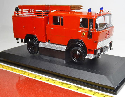 Lucky Die Cast: Magirus Deutz 100 D 7 LF8-TS Feuerwehr Nellingen 1:43
